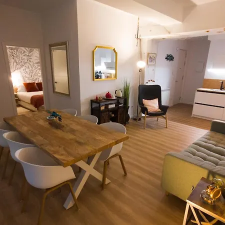 Casa Trueba, Centro Gros, Reformado Y Con Desayuno Appartement *