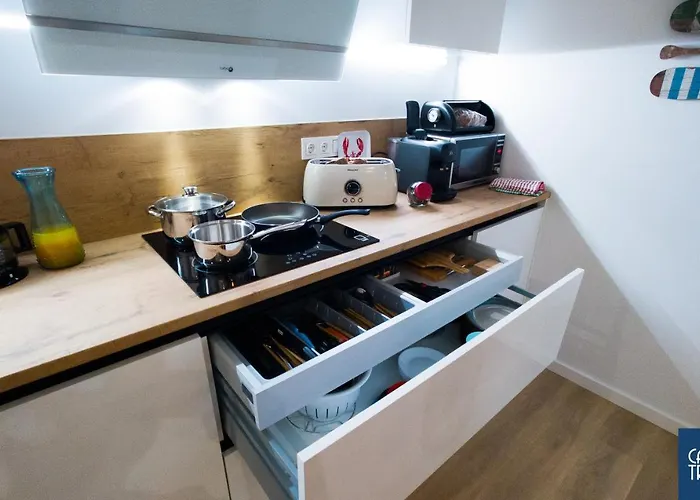 Casa Trueba, Centro Gros, Reformado Y Con Desayuno アパート サン・セバスティアン